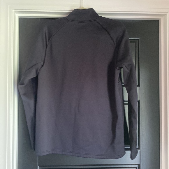 Men’s black medium Reebok pullover - Picture 2 of 2